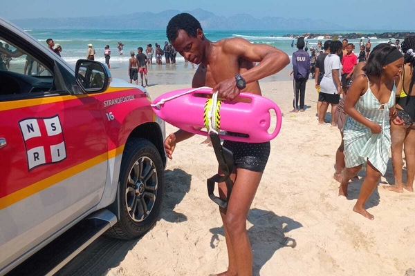 Station 16 Rescue swimmer
