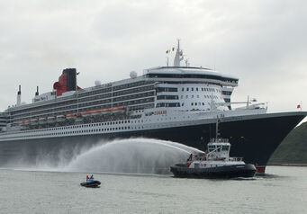 Queen mary 8226