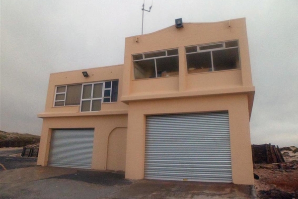 Action steel strandfontein 1019