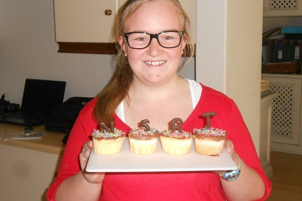 JESSICA GERSCHAGEN LBC BAKER EXTRORDINAIRE 002