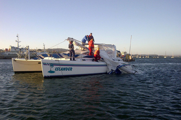 Stn 4 Yacht dismasted