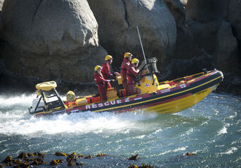 NSRI Bakoven Rotarian Schipper 2627 1