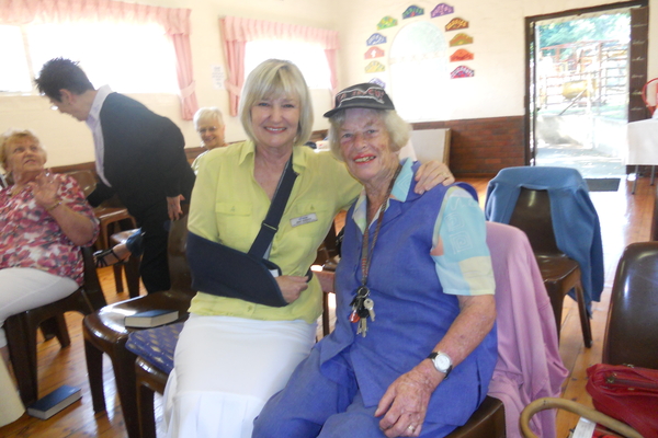 NSRI Methodist Queensb and May 2 acres Tea 010