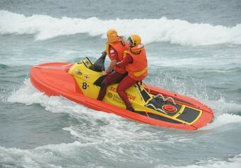 Discovery NSRI Handover Shelly Beach 15th December 2010 67