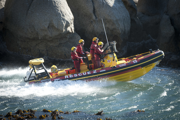 NSRI Bakoven Rotarian Schipper 2627 2