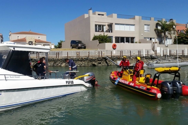 Pleasure craft taking on water