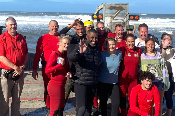 Divers rescue 1440x500