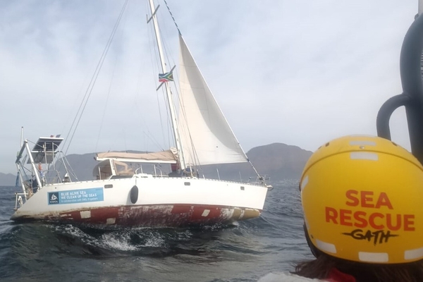 Stn10 Simons Town Foreign Sailing Yacht2