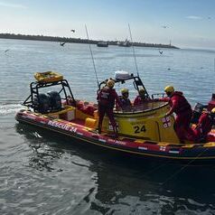 Stn 24 Lamberts Bay b8720bf91a8ecab5e3f5cadf991b4373